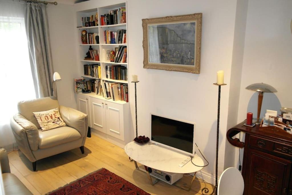 2 Bed Room Flat Near Westfield, West Londyn Zewnętrze zdjęcie